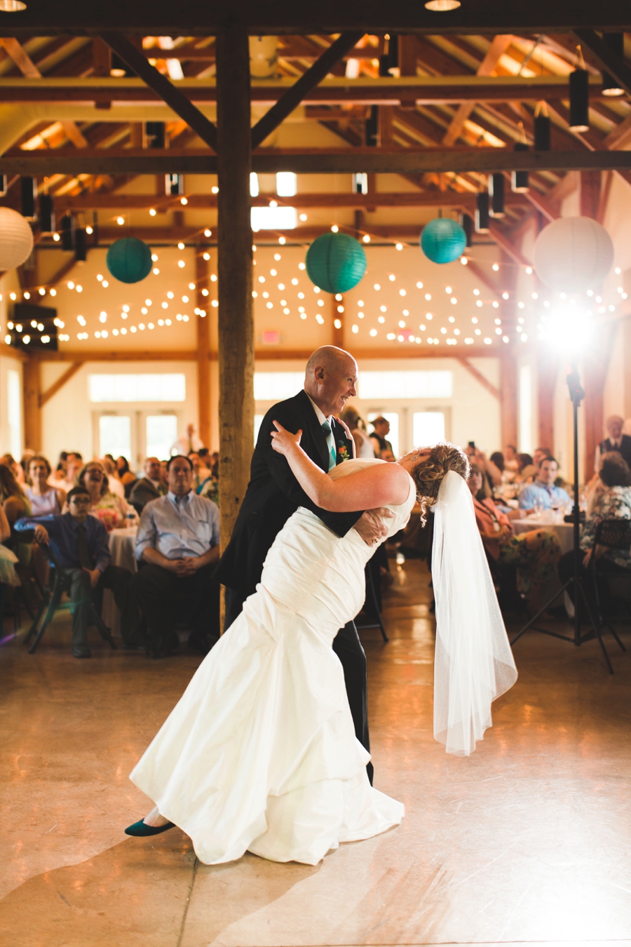 Amelita_Mirolo_Barn_wedding066