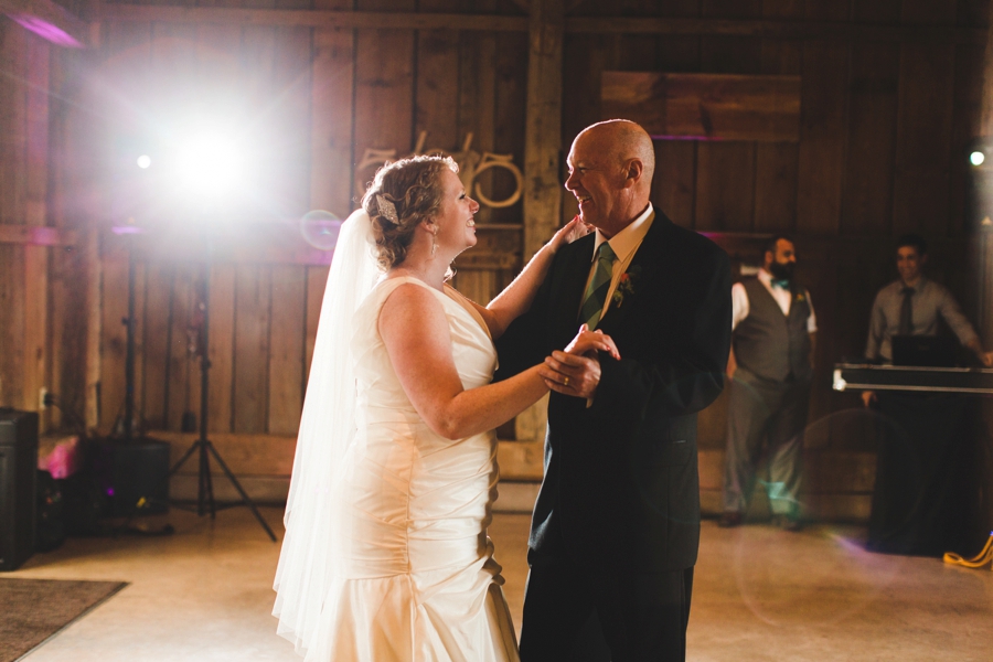 Amelita_Mirolo_Barn_wedding067